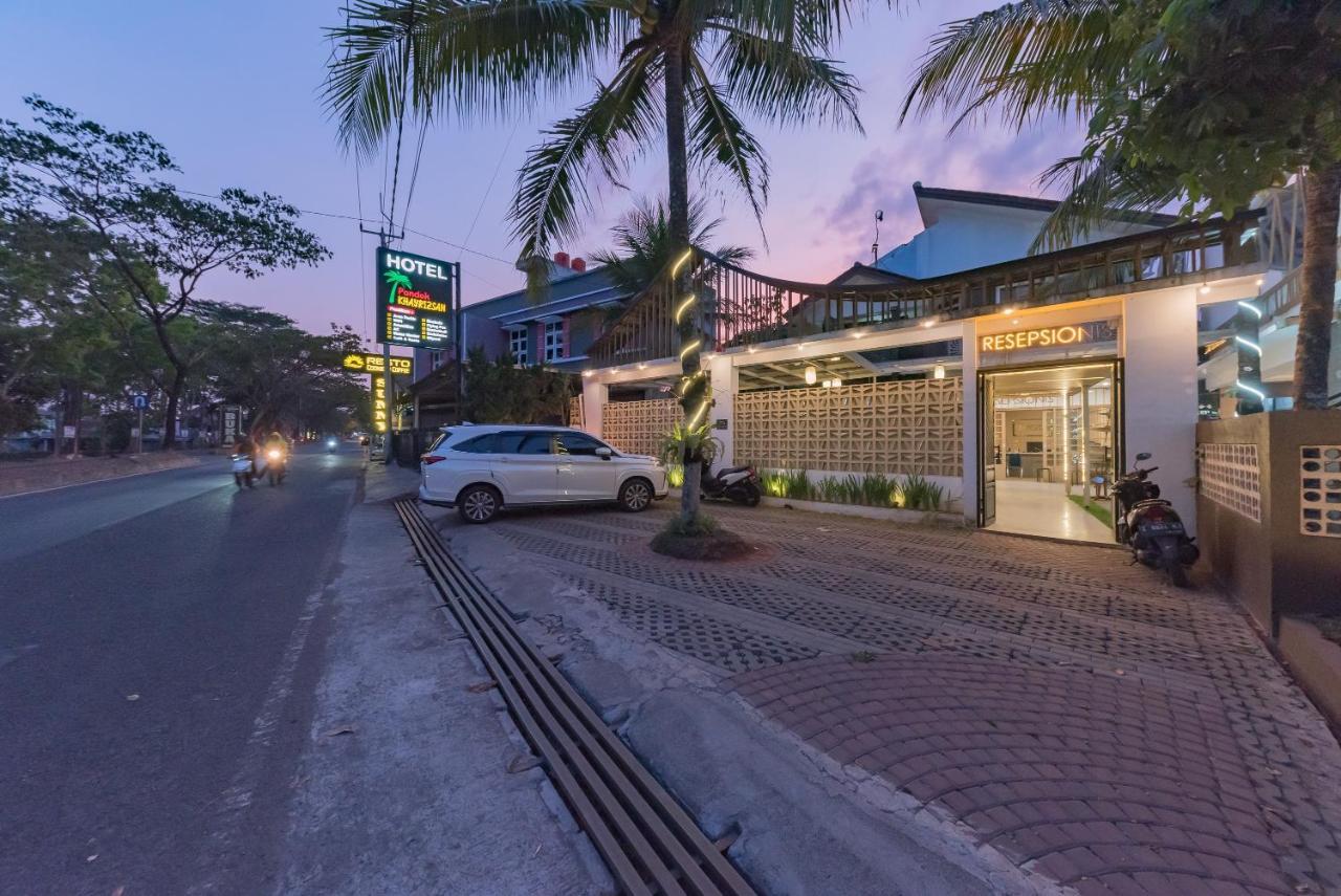 Hotel Urbanview Khayrizsan By Reddoorz 3*
