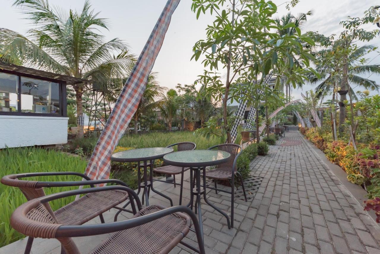 Urbanview Khayrizsan By Reddoorz Tasikmalaya