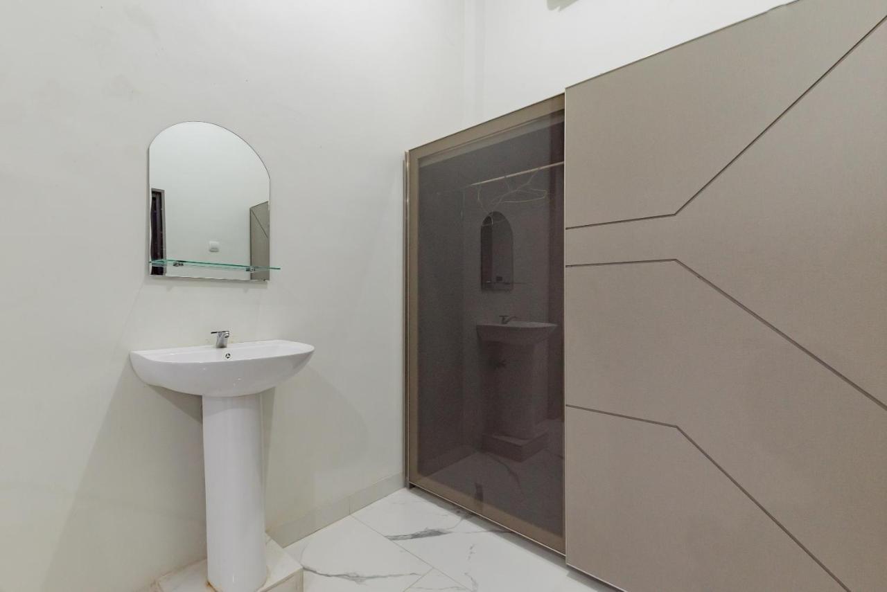 Urbanview Khayrizsan By Reddoorz Tasikmalaya