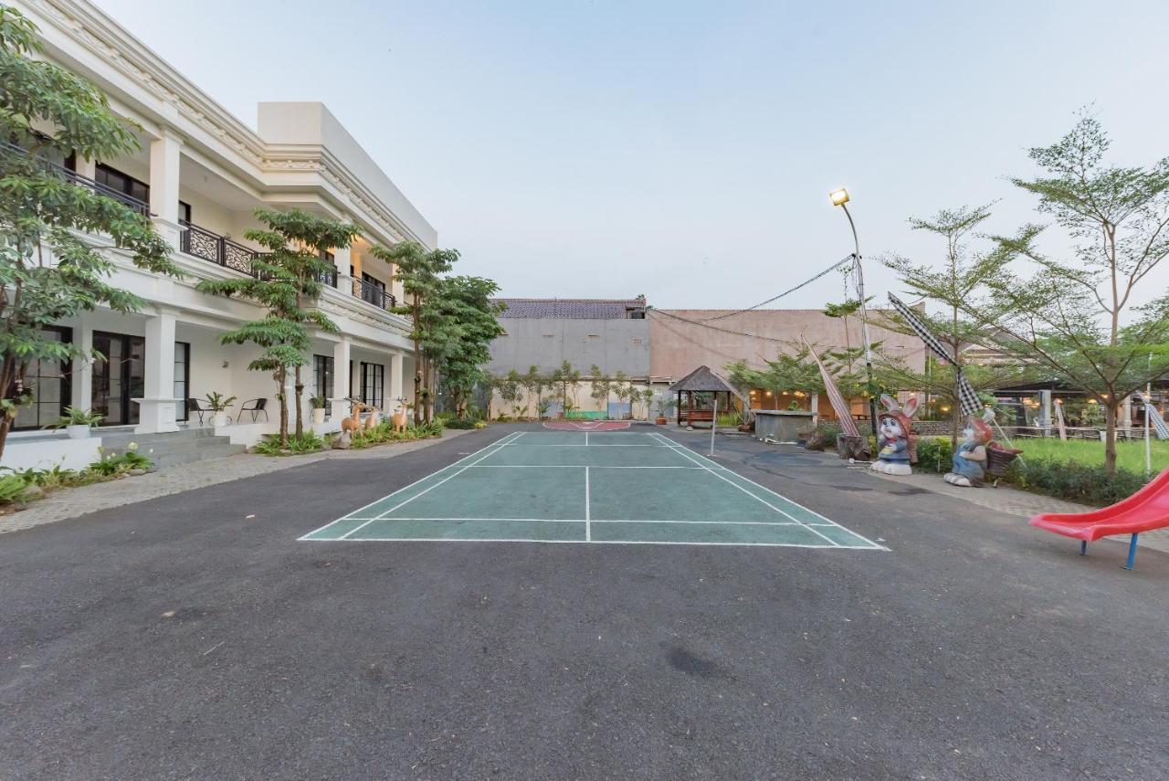 Urbanview Khayrizsan By Reddoorz Hotel Tasikmalaya